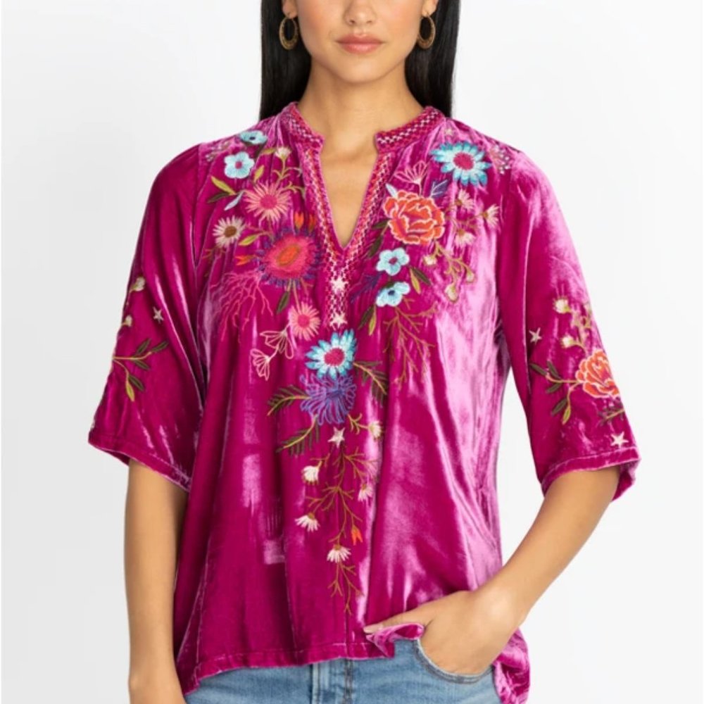 Johnny was Ulla pink top-size small